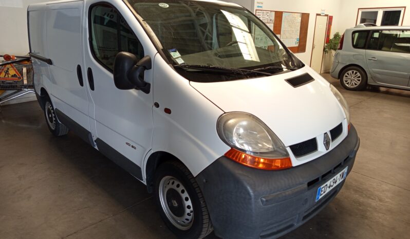Trafic L1H1 DCI 80 – 2002 – 318 000 Kms complet